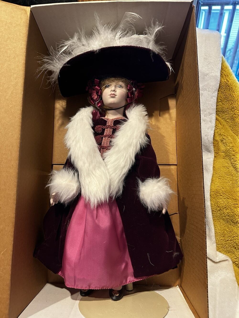 Princess Doll Hamilton Collection Porcelain 1985 NIB House Of Nisbet England